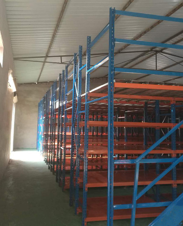 小阁楼货架案例