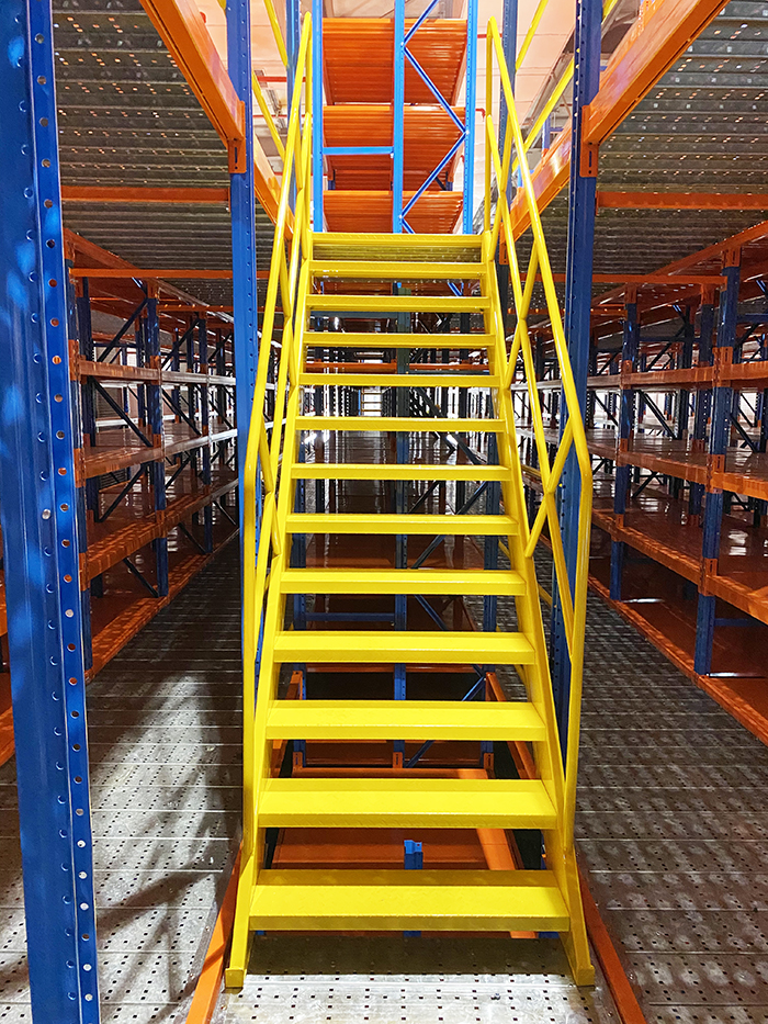 阁楼货架步梯